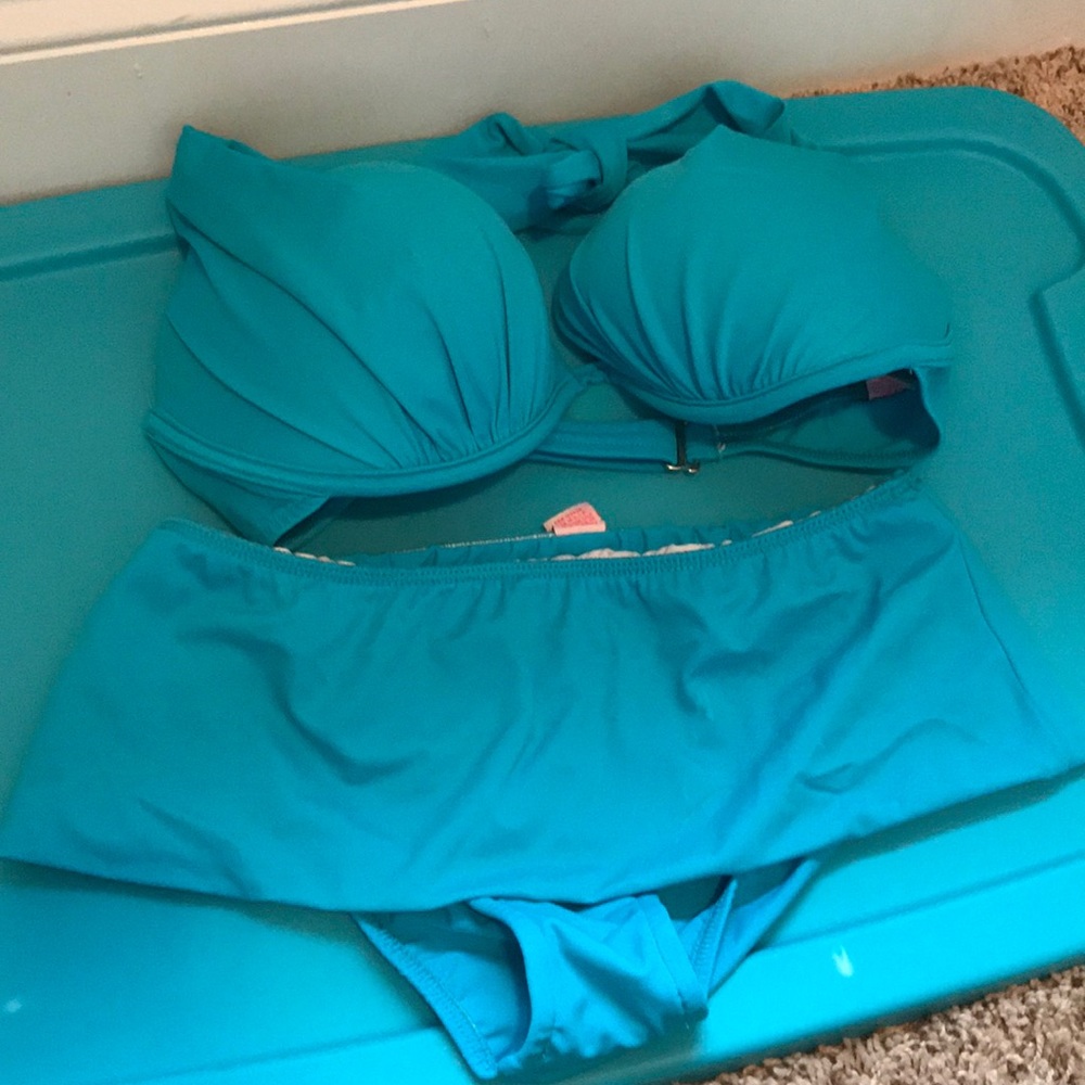 Two piece bikini set